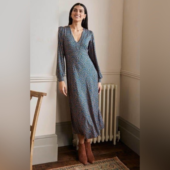 Boden Dresses & Skirts - Boden Empire Jersey Tea Dress Blue Ribbon, Rambling Ditsy- 8r
